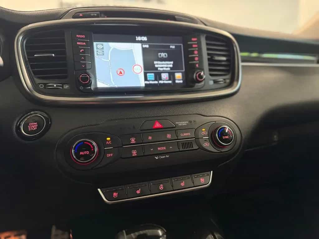 Kia Sorento Platinum Edition 4WD*AHK*NAVI*SHZ 02/2018-photo-25