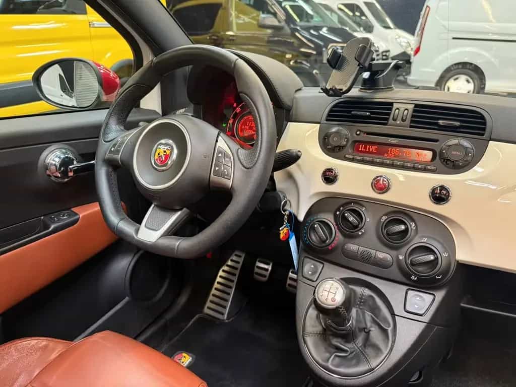 Abarth 500C Sport-Performance-Handling-Paket Xenon 05/2012-photo-16