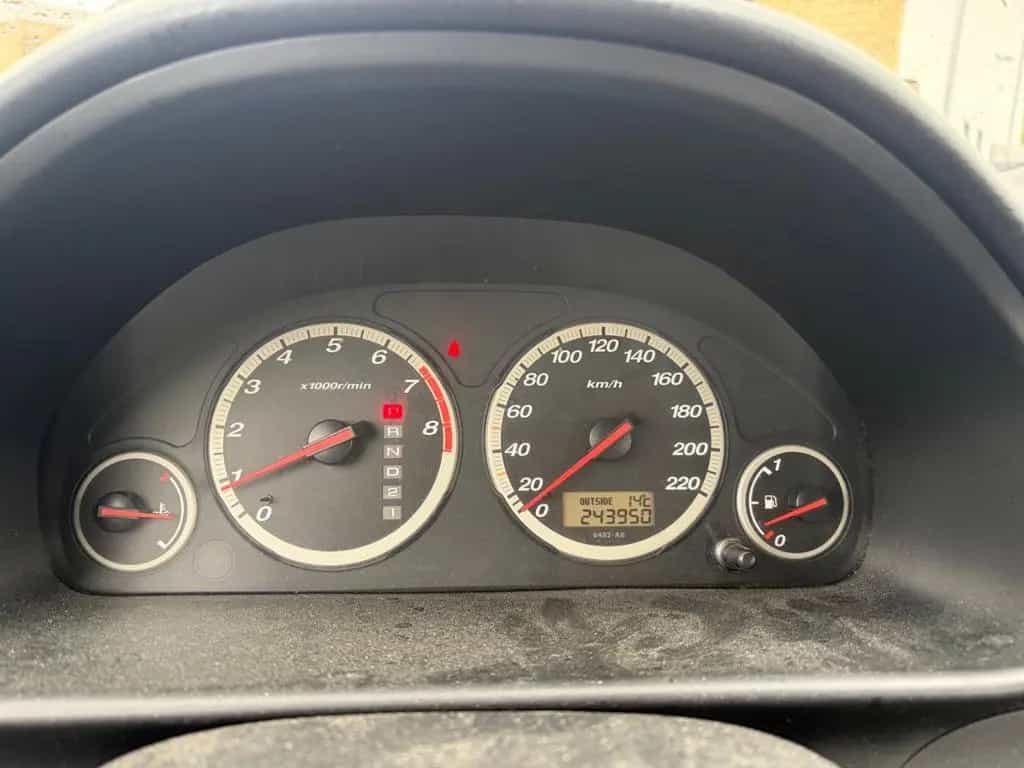 Honda CR-V 2.0i 110kw Aut Klima 4x4 Extra alu 05/2002-photo-17