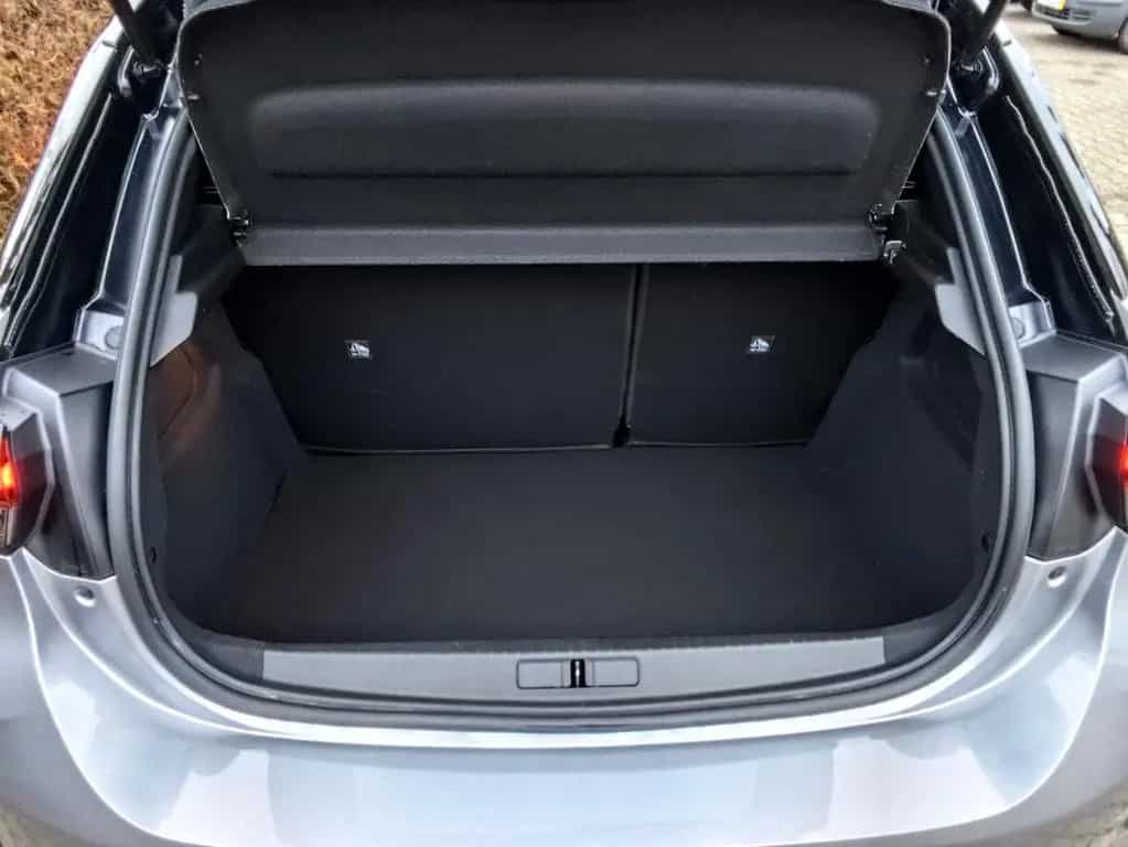 Opel Corsa F 1,2 Automatik GS 10/2023-photo-10