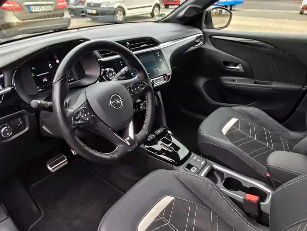 Opel Corsa F 1,2 Automatik GS 10/2023-photo-12