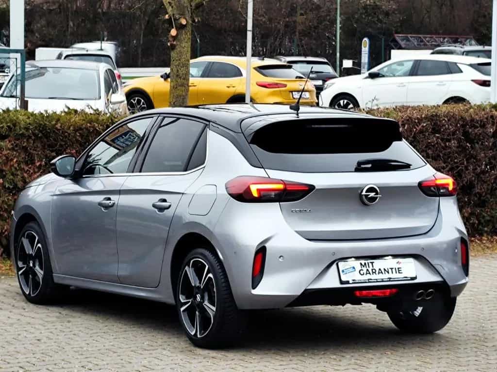 Opel Corsa F 1,2 Automatik GS 10/2023-photo-5