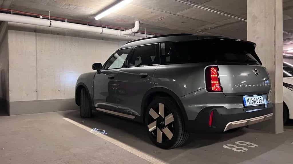 MINI Countryman C (Cooper) Countryman C Vollausst. XL Paket AHK 5J Garantie 05/2024-photo-12