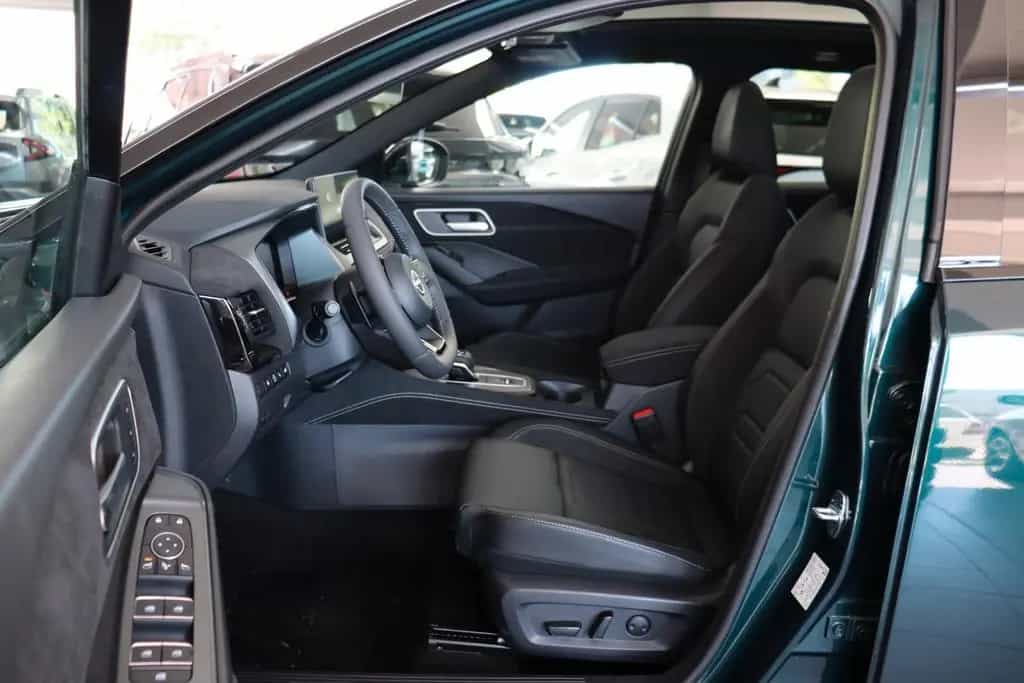 Nissan Qashqai N-DESIGN 1.3 Pano Leder eHeck SOFORT 03/2026-photo-11