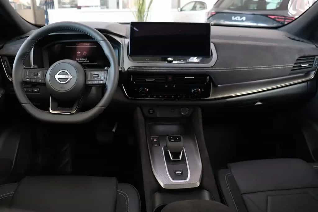 Nissan Qashqai N-DESIGN 1.3 Pano Leder eHeck SOFORT 03/2026-photo-6