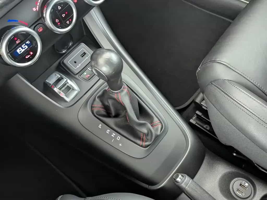 Alfa Romeo Giulietta 1,8 TBI 16V Veloce LEDER+BLUETOOTH+SHZ 08/2018-photo-21