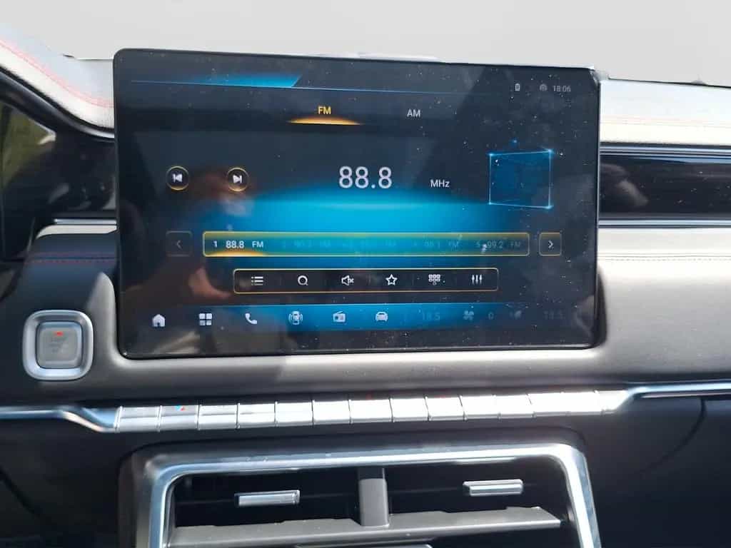 Foton 4 Ultra null-photo-15