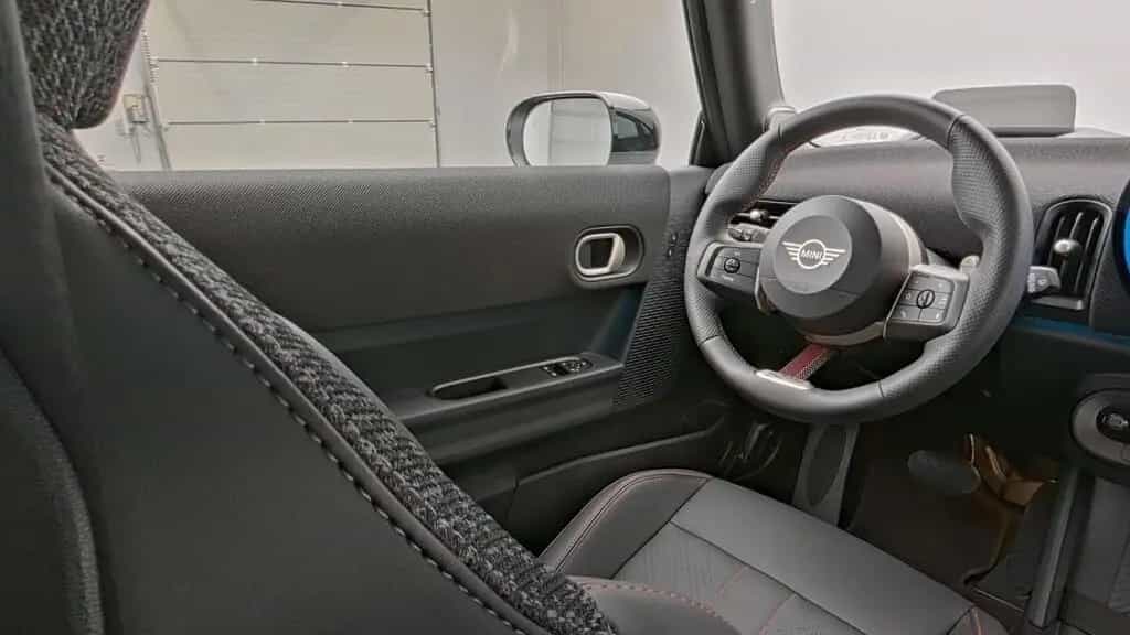 MINI Cooper C 05/2025-photo-10