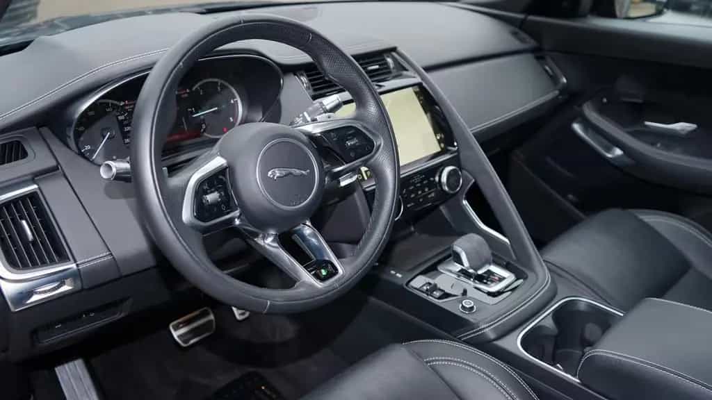 Jaguar E-Pace D200 AWD R-DYNAMIC S*PANORAMA*VIRTUAL* 12/2021-photo-2