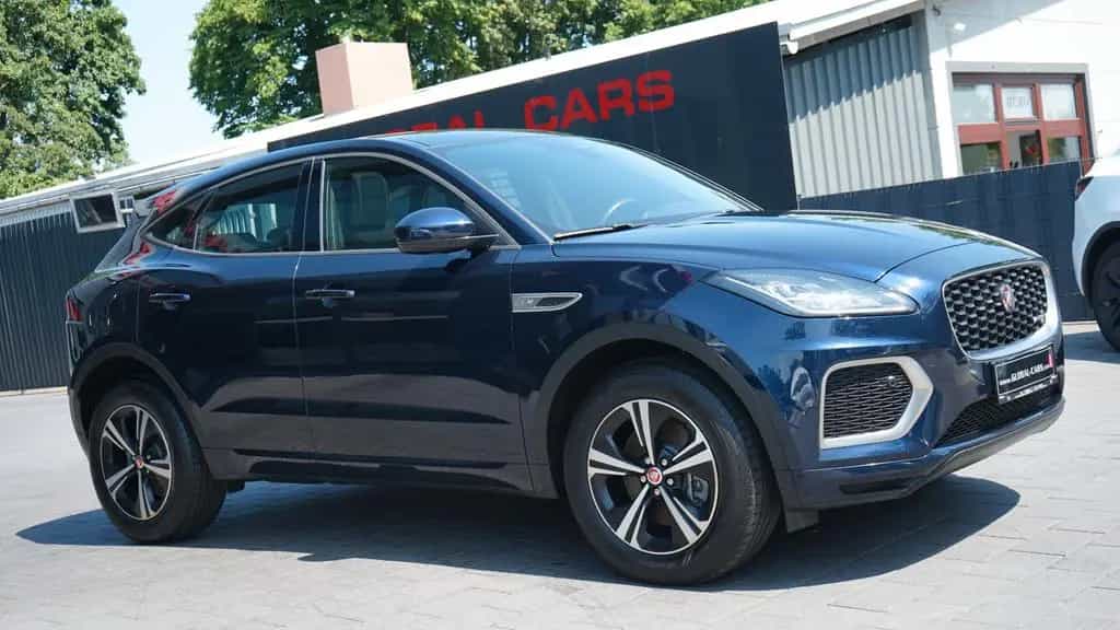 Jaguar E-Pace D200 AWD R-DYNAMIC S*PANORAMA*VIRTUAL* 12/2021-photo-9