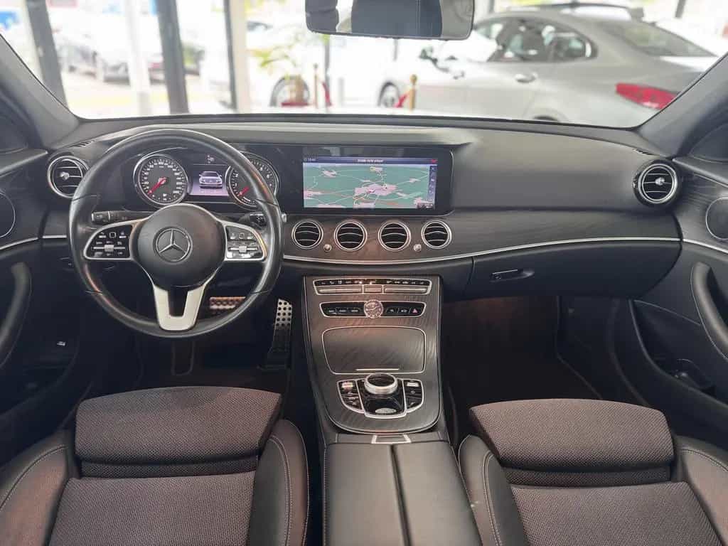 Mercedes-Benz E 200 Avantgarde Kamera+Schiebedach+Led+Navi+18 12/2019-photo-8
