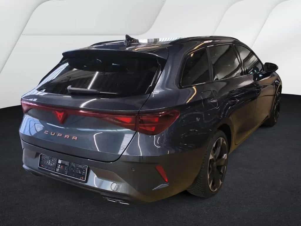 Cupra Leon ST Sonderleasing 1.5 eTSI Navi RearView Sit 09/2025-photo-2