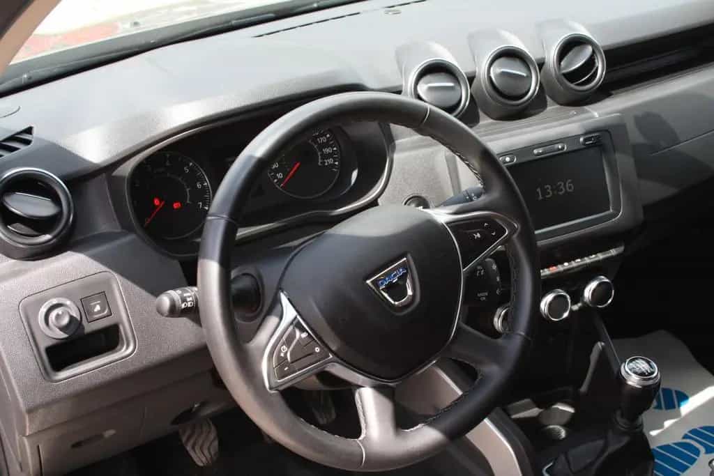 Dacia Duster II Access*Navi*Cam*150PS*AHK*Scheckheft 08/2019-photo-13