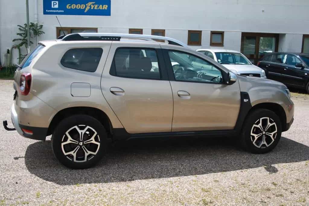 Dacia Duster II Access*Navi*Cam*150PS*AHK*Scheckheft 08/2019-photo-3