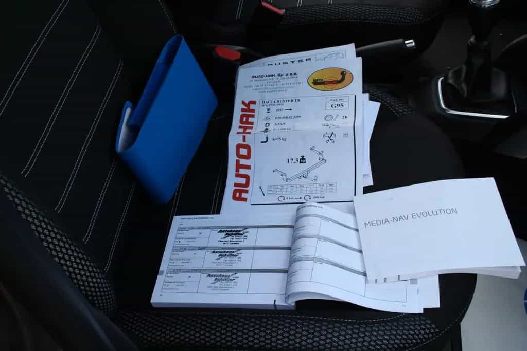 Dacia Duster II Access*Navi*Cam*150PS*AHK*Scheckheft 08/2019-photo-9