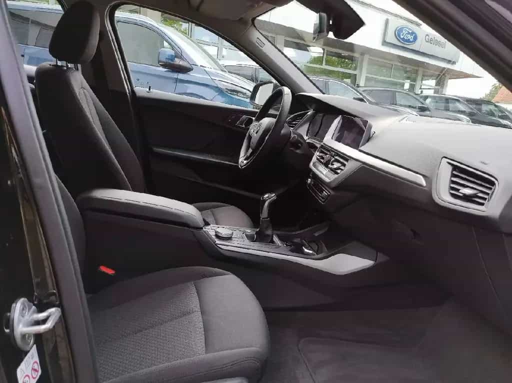 BMW 118 i Limousine Advantage KLIMA NAVI Sitzhzg. PD 02/2020-photo-8
