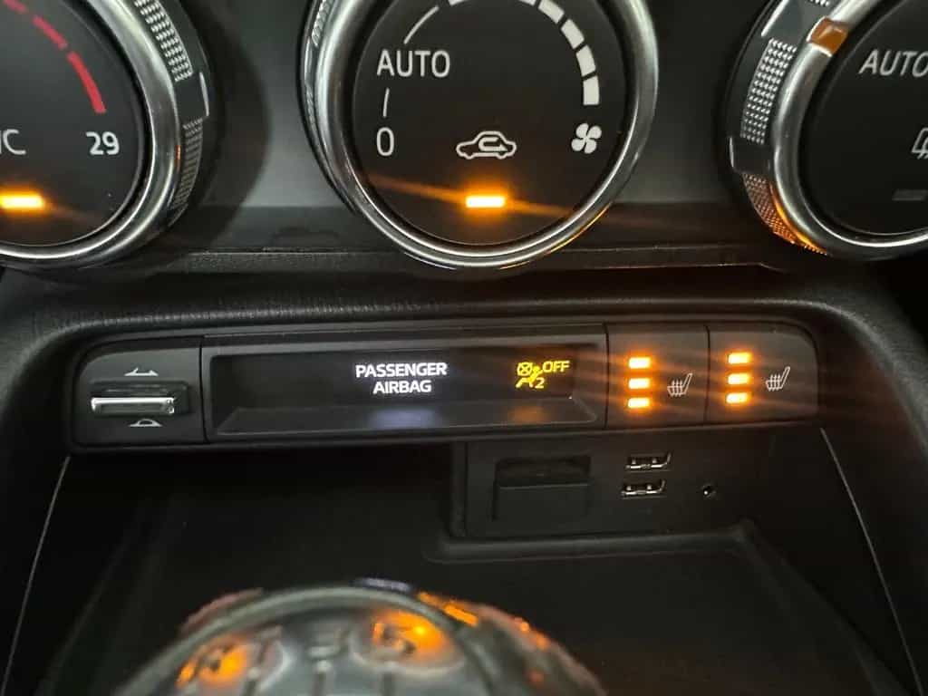 Mazda MX-5 Sports-Line RF/LED/BOSE/DAB/TW/PDC/TEMP 09/2017-photo-17