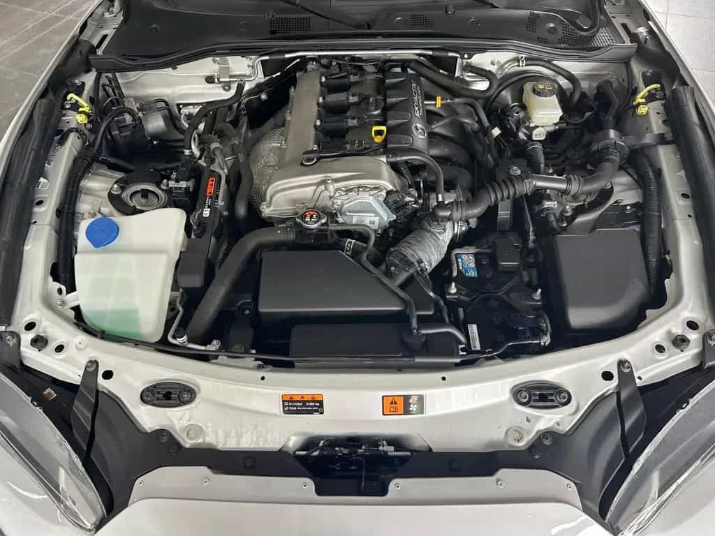 Mazda MX-5 Sports-Line RF/LED/BOSE/DAB/TW/PDC/TEMP 09/2017-photo-18