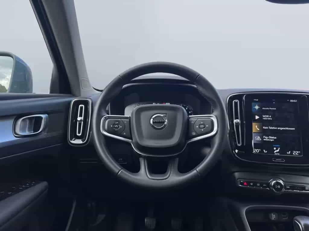Volvo XC40 T2 Momentum Pro *LED*19Zoll*ACC*CAM*SHZ*PDC 10/2020-photo-12
