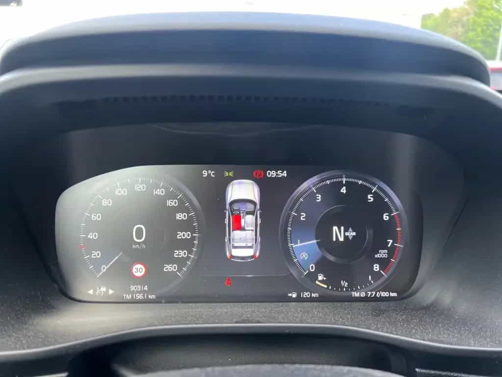 Volvo XC40 T2 Momentum Pro *LED*19Zoll*ACC*CAM*SHZ*PDC 10/2020-photo-14