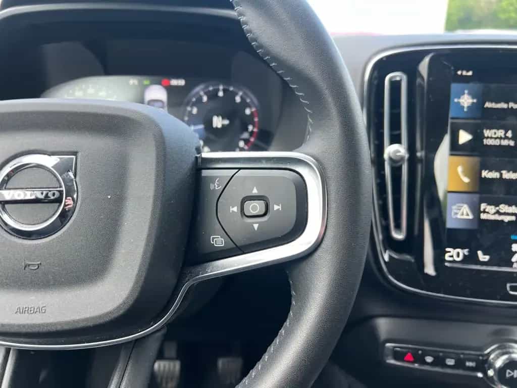 Volvo XC40 T2 Momentum Pro *LED*19Zoll*ACC*CAM*SHZ*PDC 10/2020-photo-25