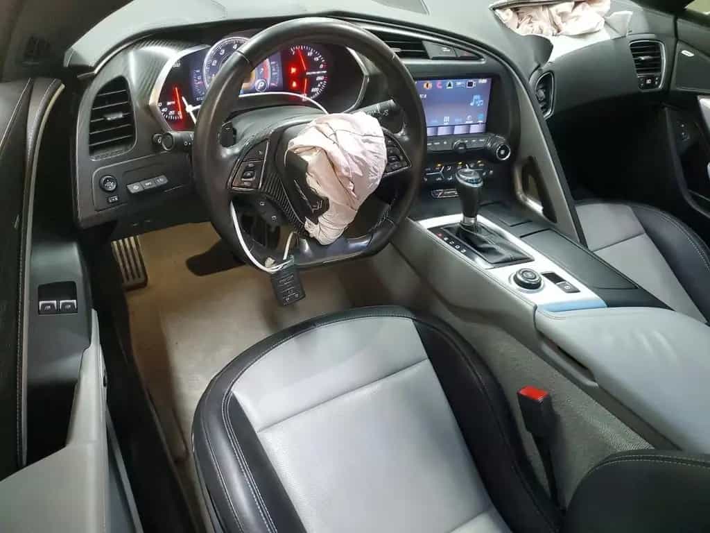 Corvette C7 6.2 V8 Stingray Coupe 2LT  - Z51 06/2016-photo-8