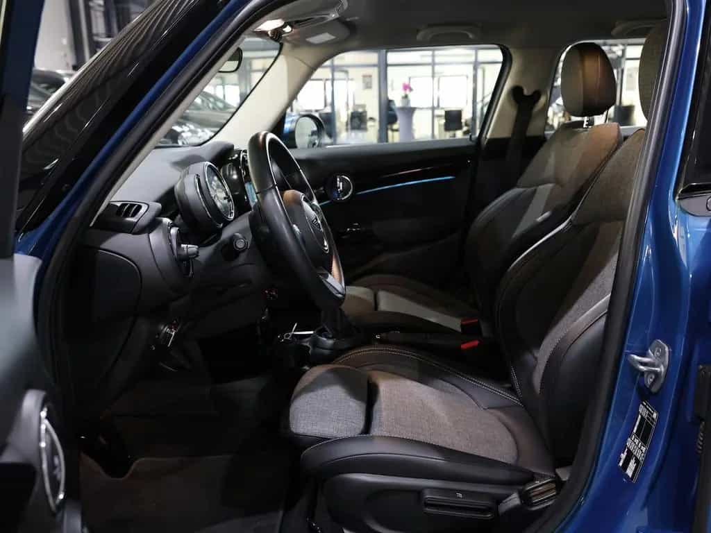 MINI ONE CLASSIC-TRIM / LED / LEDER / NAVI+APPLE 03/2022-photo-12