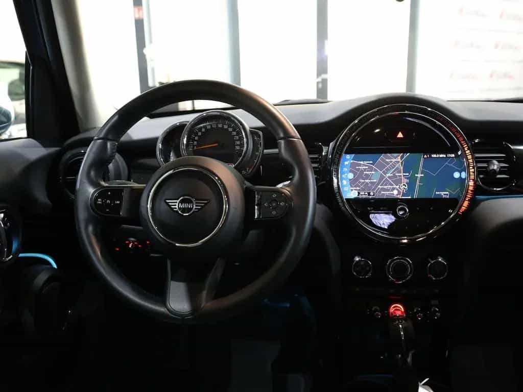 MINI ONE CLASSIC-TRIM / LED / LEDER / NAVI+APPLE 03/2022-photo-14