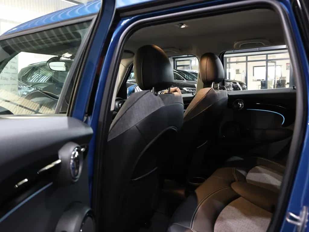 MINI ONE CLASSIC-TRIM / LED / LEDER / NAVI+APPLE 03/2022-photo-15