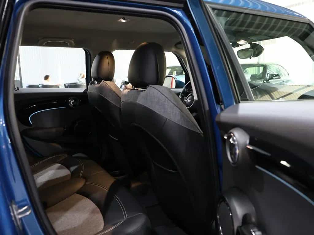 MINI ONE CLASSIC-TRIM / LED / LEDER / NAVI+APPLE 03/2022-photo-17