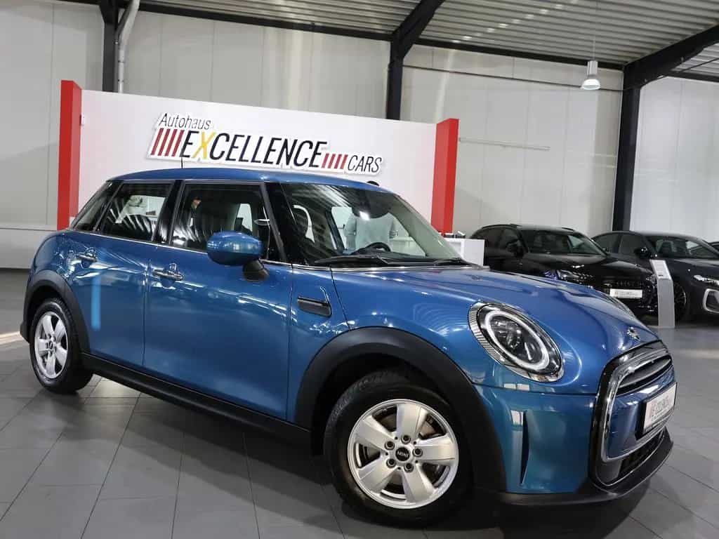 MINI ONE CLASSIC-TRIM / LED / LEDER / NAVI+APPLE 03/2022-photo-2