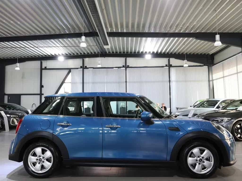 MINI ONE CLASSIC-TRIM / LED / LEDER / NAVI+APPLE 03/2022-photo-7