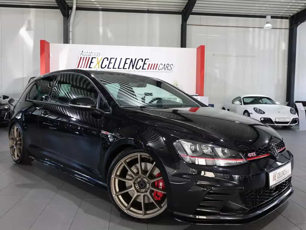 Volkswagen Golf GTI VII 2.0 TSI CLUBSPORT / VIELE EXTRAS / 08/2016-photo-1