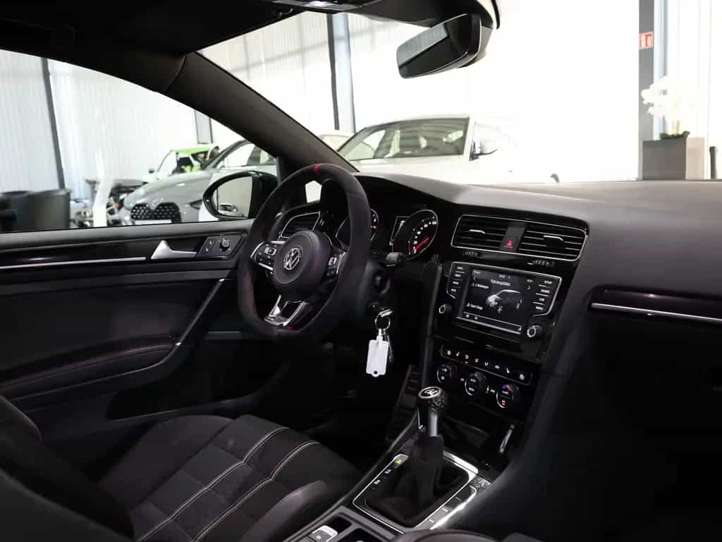 Volkswagen Golf GTI VII 2.0 TSI CLUBSPORT / VIELE EXTRAS / 08/2016-photo-16