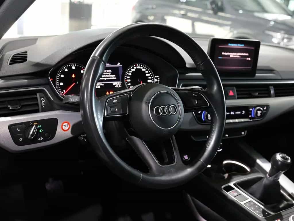 Audi A4 Avant 35 TFSI SPORT / 1.HAND / LED / NAVI+ 09/2019-photo-12