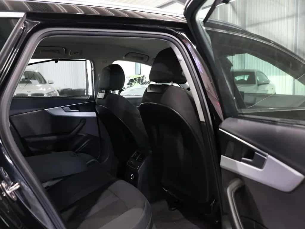 Audi A4 Avant 35 TFSI SPORT / 1.HAND / LED / NAVI+ 09/2019-photo-15