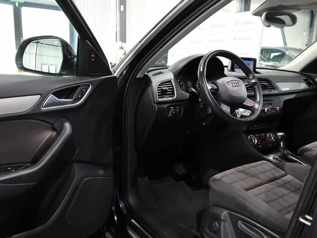 Audi Q3 2.0 TFSI QUATTRO SPORT / NAVI+KAMERA / ALLRAD 08/2012-photo-11