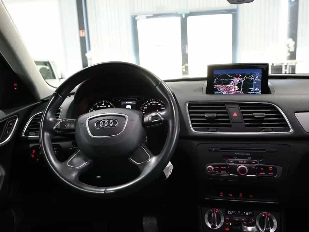 Audi Q3 2.0 TFSI QUATTRO SPORT / NAVI+KAMERA / ALLRAD 08/2012-photo-16