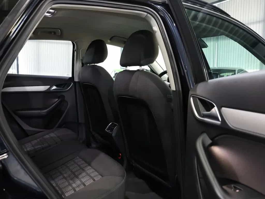 Audi Q3 2.0 TFSI QUATTRO SPORT / NAVI+KAMERA / ALLRAD 08/2012-photo-17