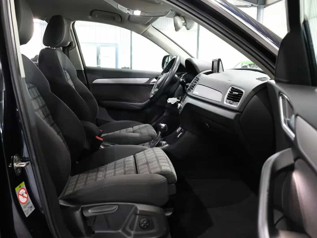 Audi Q3 2.0 TFSI QUATTRO SPORT / NAVI+KAMERA / ALLRAD 08/2012-photo-20