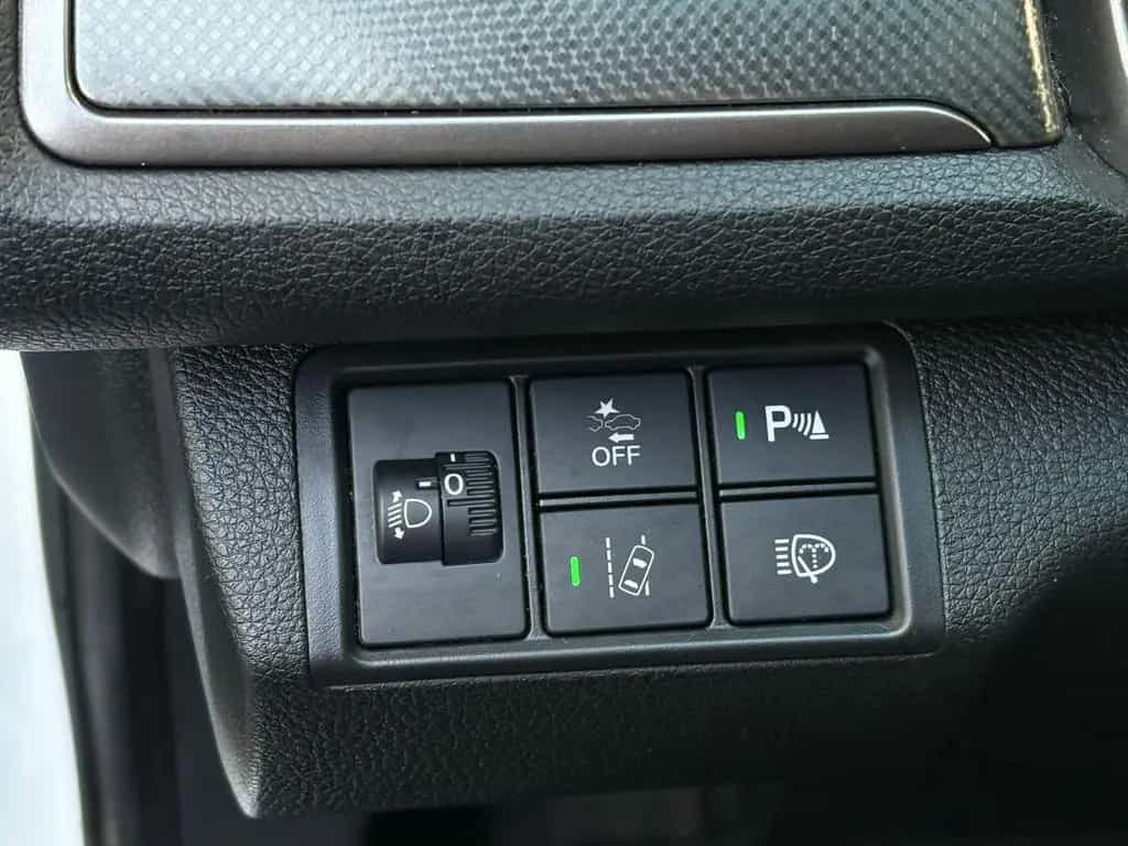 Honda Civic Lim. 5-trg.Elegance,Automatik,Navi,8-Fach 05/2018-photo-27