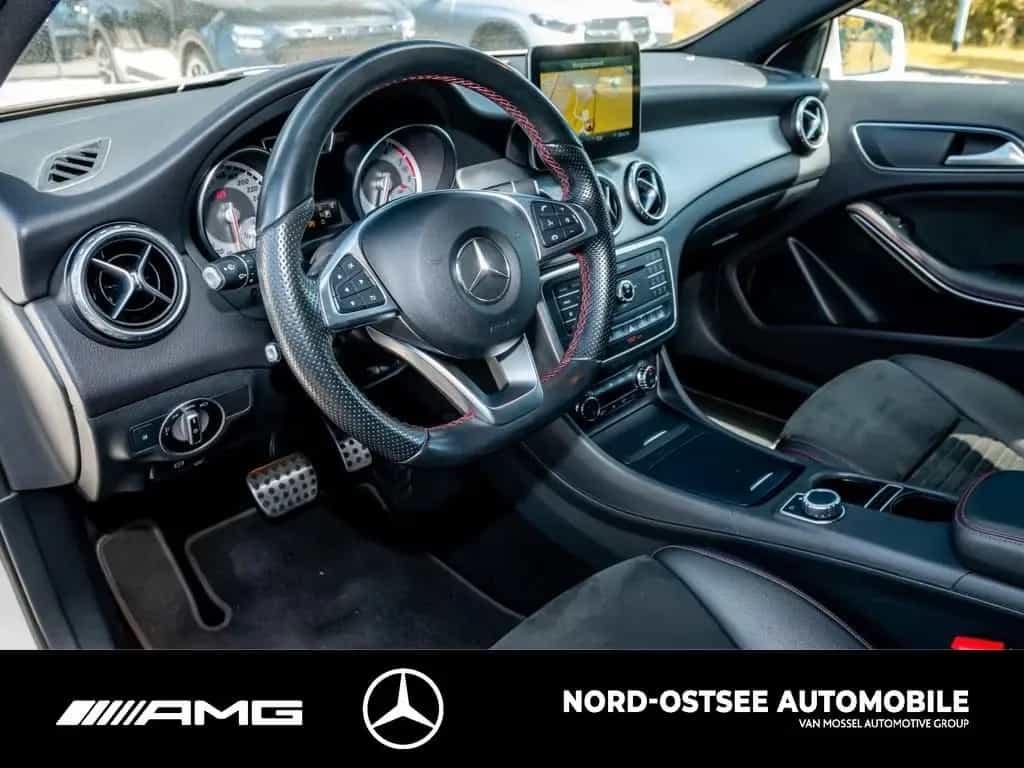 Mercedes-Benz GLA 180 AMG NAVI TEMPOMAT SHZ 01/2017-photo-6
