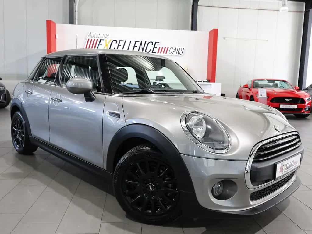 MINI ONE THE NEXT 100 YEARS / 4-TÜRER / AUTOMATIK 08/2019-photo-1
