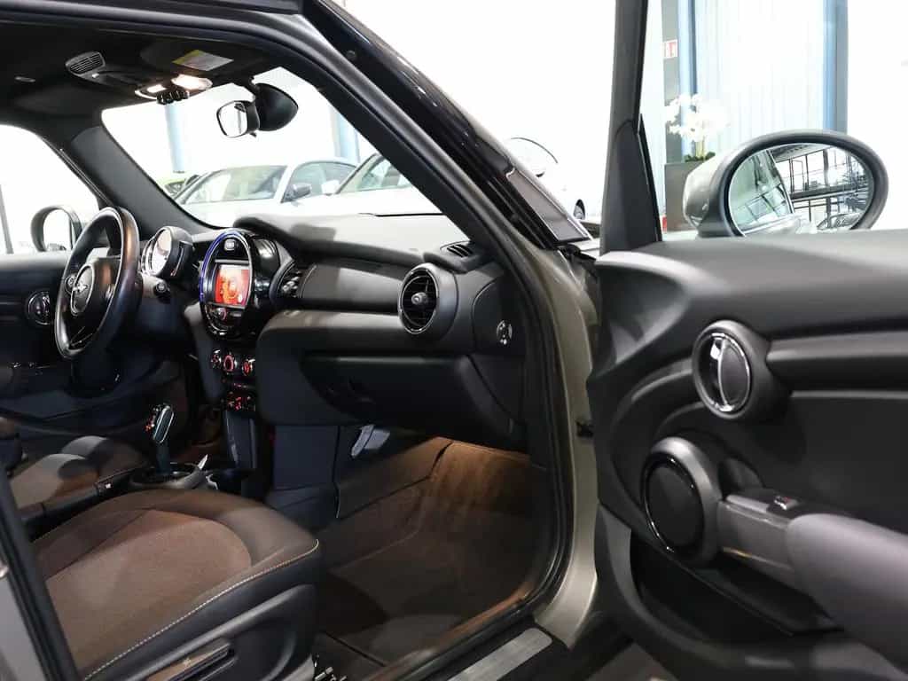 MINI ONE THE NEXT 100 YEARS / 4-TÜRER / AUTOMATIK 08/2019-photo-13