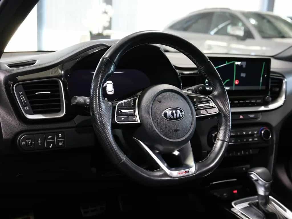 Kia cee'd Sportswagon cee´d Sportswagon T-GDI GT-LINE SPORT / PANORAMA 03/2020-photo-13