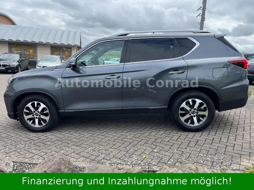 Ssangyong REXTON 2.2D Automatik/4x SHZ/NEUER MOTOR 20tsd€ 03/2021-photo-2