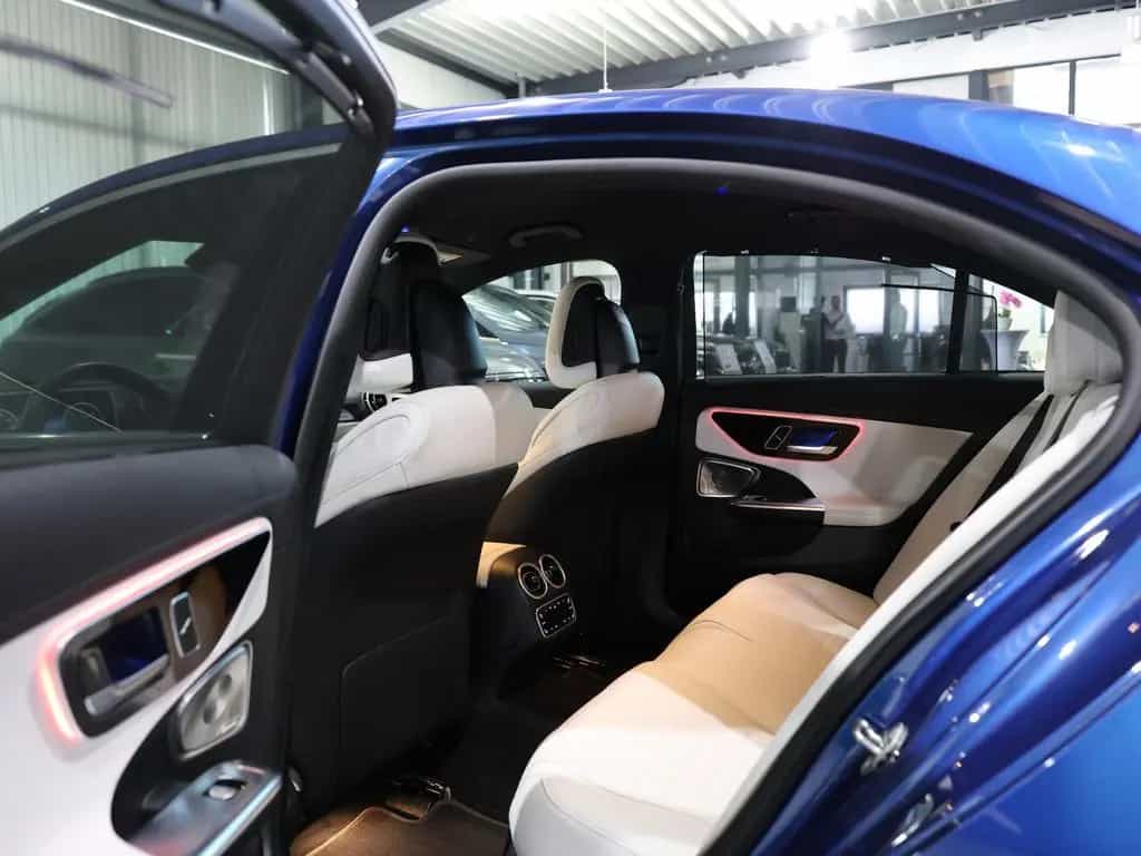 Mercedes-Benz C 220 d LIMOUSINE AMG-LINE SPORT / BLUE & BEIGE 10/2023-photo-18