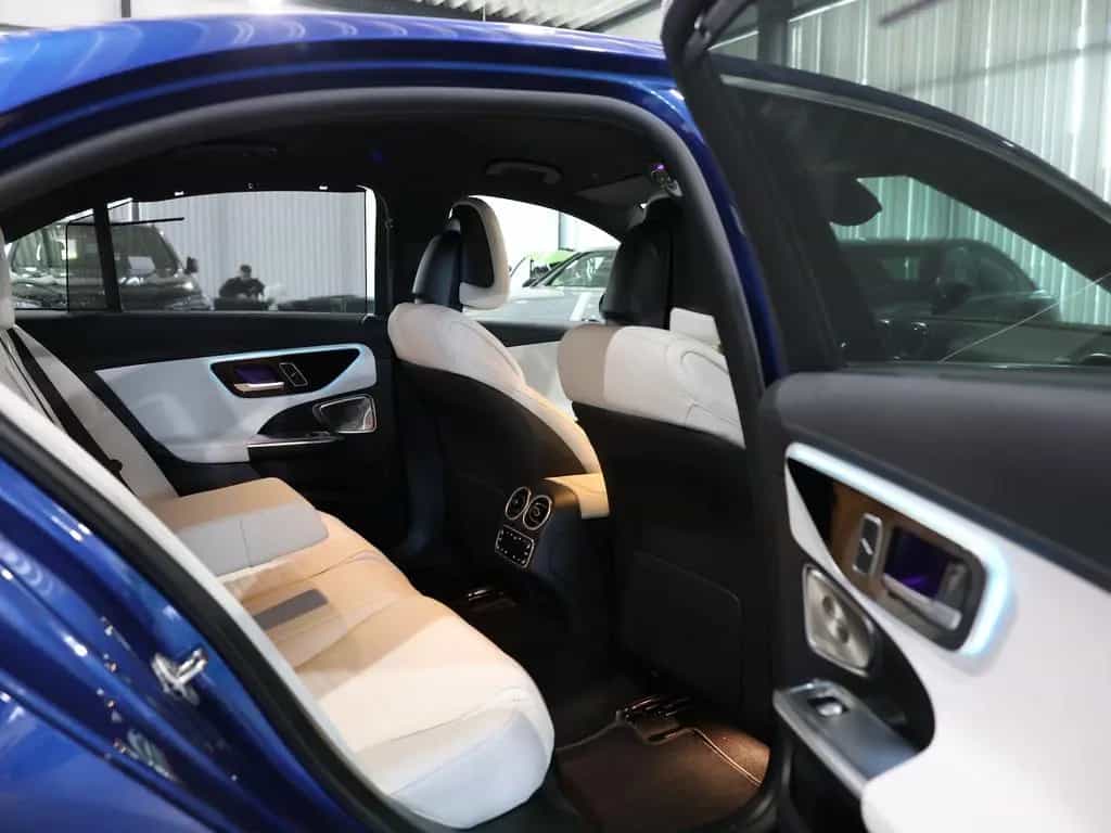 Mercedes-Benz C 220 d LIMOUSINE AMG-LINE SPORT / BLUE & BEIGE 10/2023-photo-22