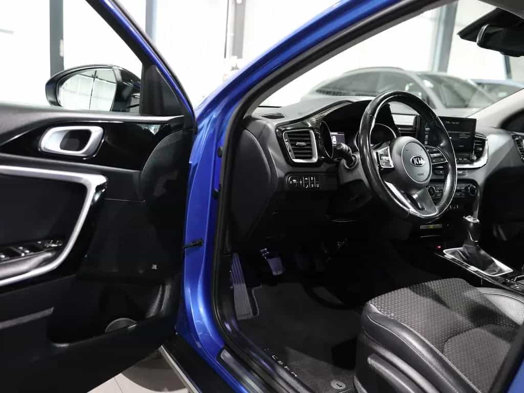 Kia XCeed 1.4 T-GDI LUNCH-X-EDITION / PANORAMA, LED 06/2020-photo-11