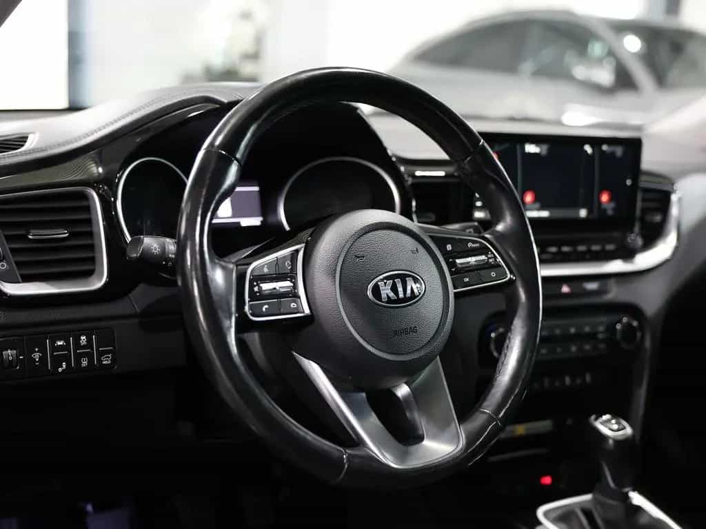 Kia XCeed 1.4 T-GDI LUNCH-X-EDITION / PANORAMA, LED 06/2020-photo-13